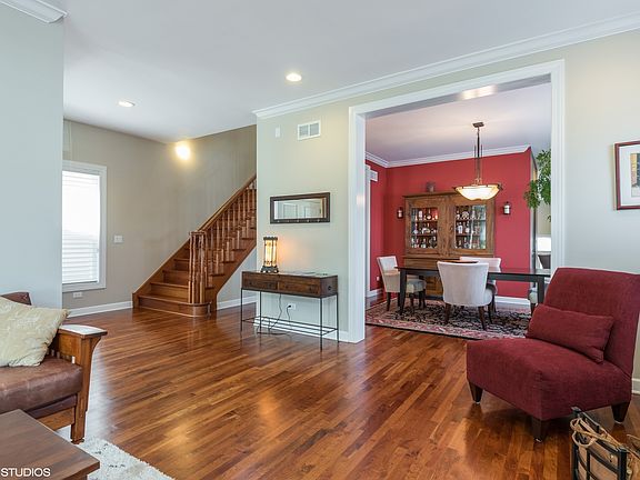 5th image of 2432 W Bradley Pl