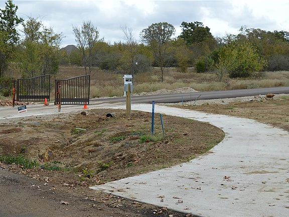 3rd image of 40 County Road 2310
