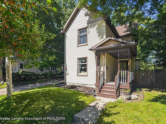 4th image of 628 Brook St