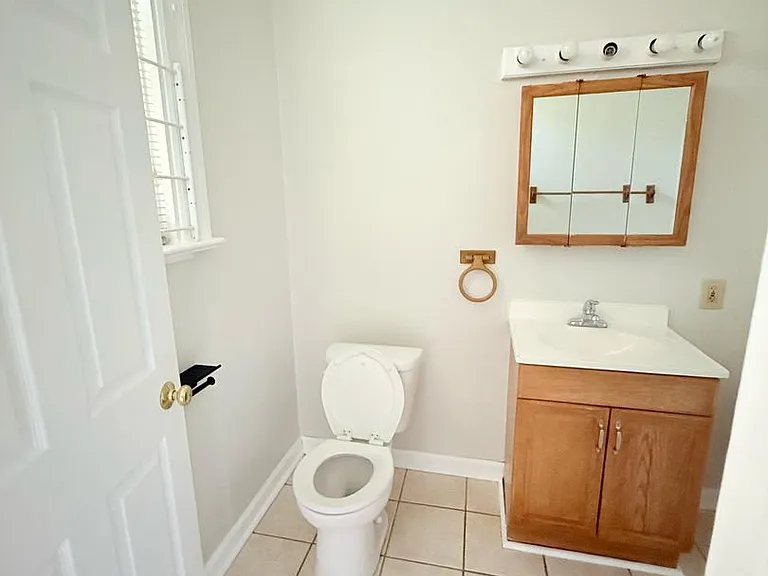 804 Heths Ave — Photo 12