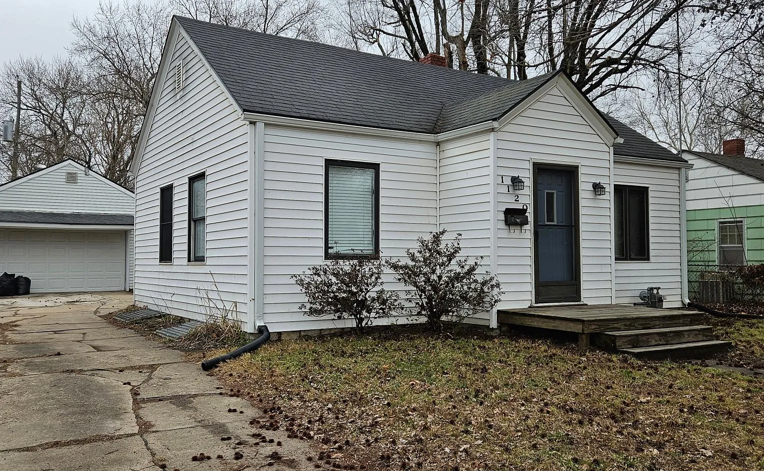 2 bed, 800 sqft, $1,250 — Photo 1