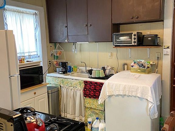 5th image of 1613 Avenue B