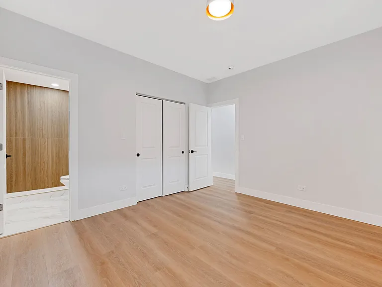 2036 W 18th Pl #G — Photo 11