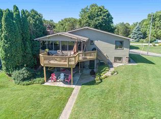 304 Riviera Dr, Brooklyn, MI 49230