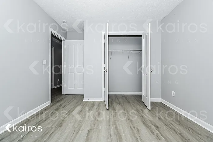 6914 Aldora Dr — Photo 7