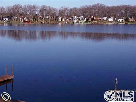 599 Lakeshore waterview.JPG
