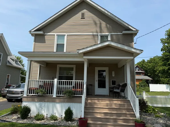 307 Perry St, Albion, MI 49224