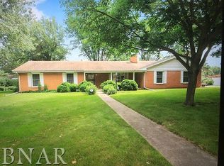 2613 Ridge Rd, Bloomington, IL 61704