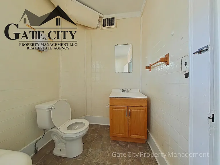 224 N Dunleith Ave — Photo 10