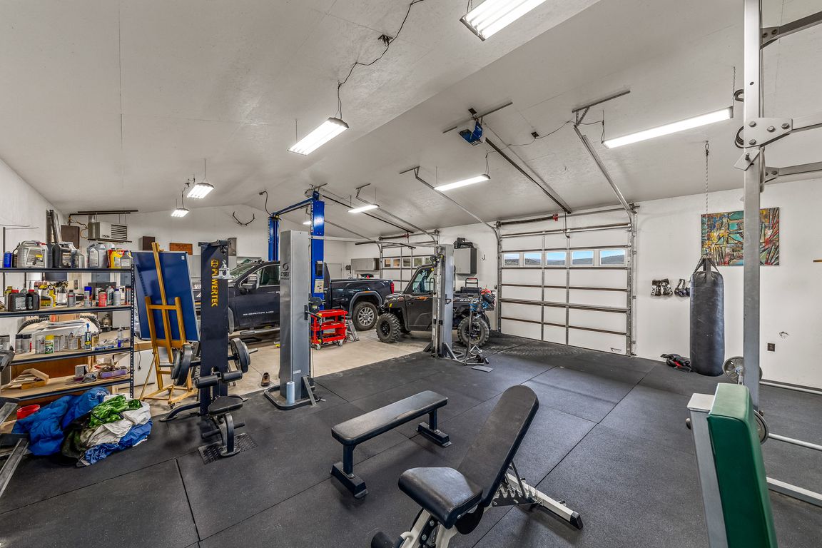 next background image