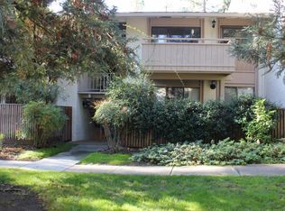 20760 4th St APT 10, Saratoga, CA 95070