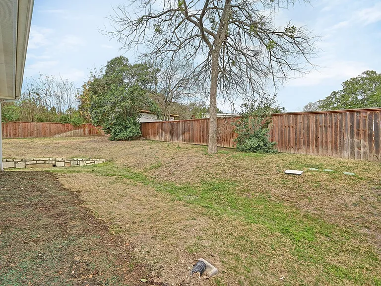 2204 Theseus Pass — Photo 28