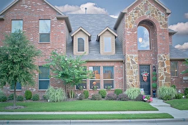 1st image of 5433 Locust Dr