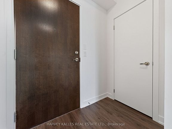 3rd image of 630 Greenwood Ave #503