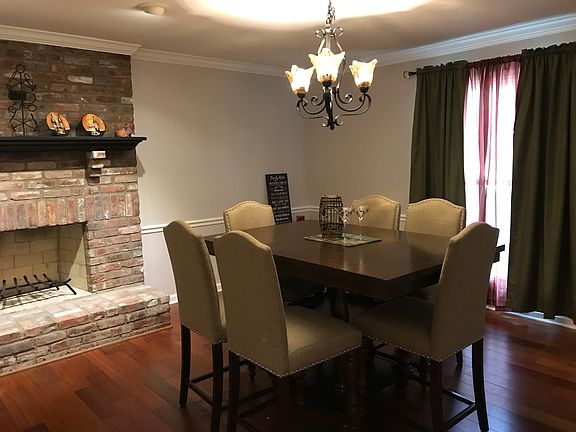 5th image of 8644 Framewood Dr