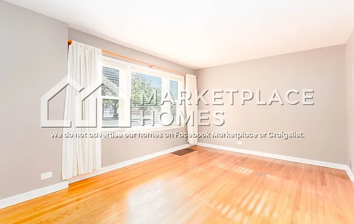 2604 Elm St — Photo 11
