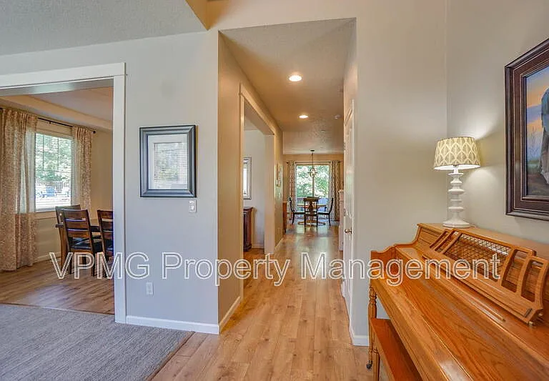 2835 Nw Hl — Photo 4