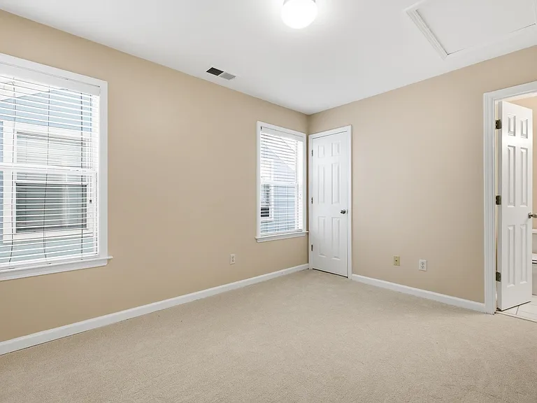 1277 Island Pl E — Photo 22