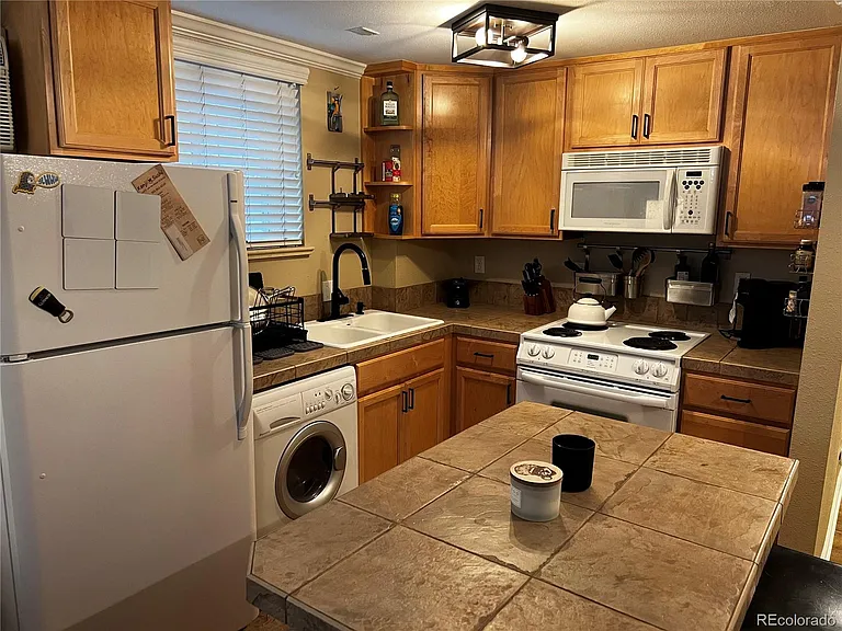 1260 N Humboldt St #3 — Photo 4