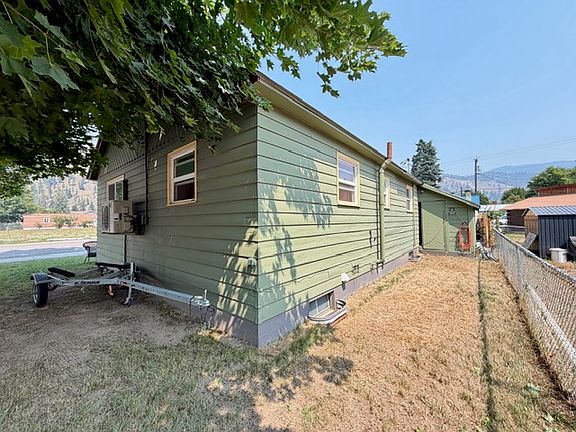 4th image of 301 4th Ave E