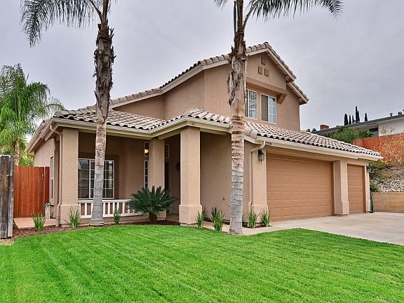 2nd image of 12195 Knoll Crest Pl