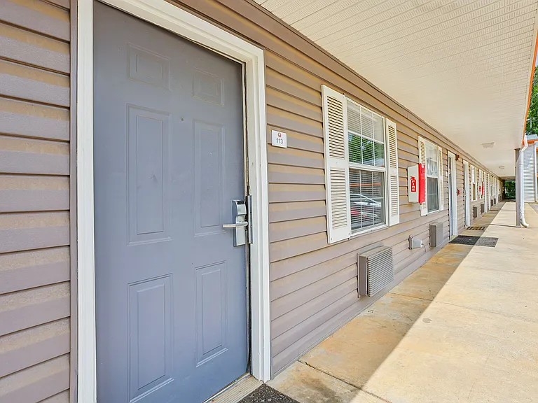 5475 Wade Green Rd — Photo 16
