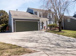 1205 Charles Ave, Algonquin, IL 60102