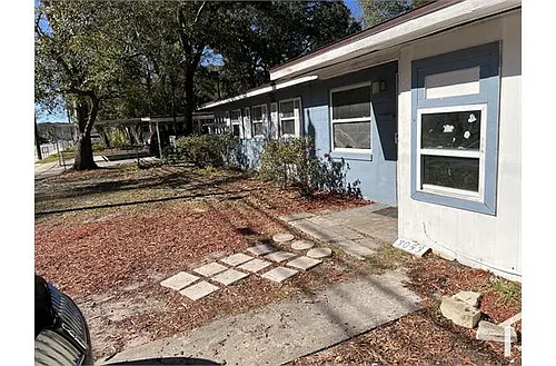 3053 W 5th St Photo 1