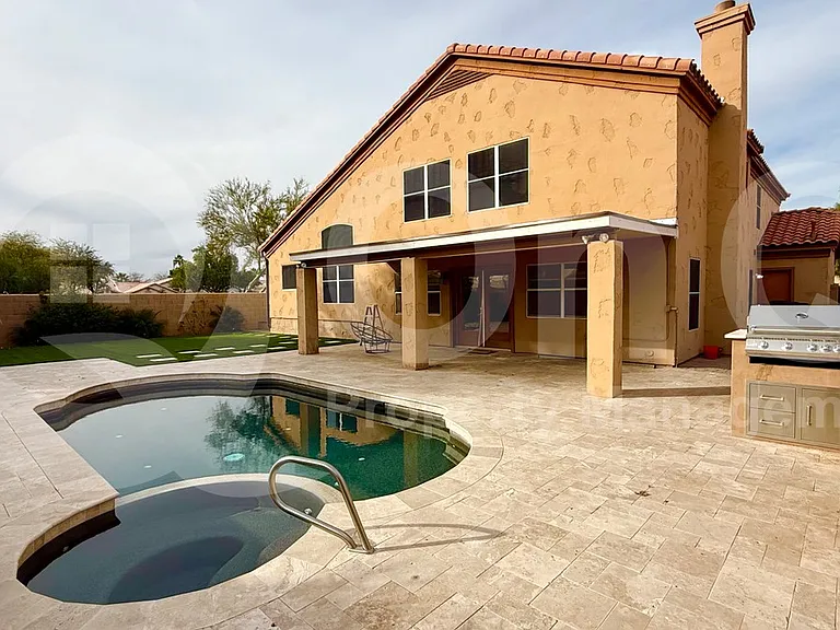 9405 E Presidio Rd — Photo 56