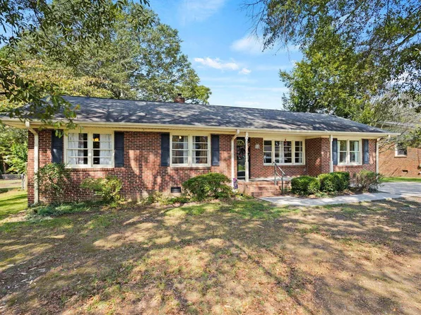 12 Lorena Dr, Taylors, SC 29687