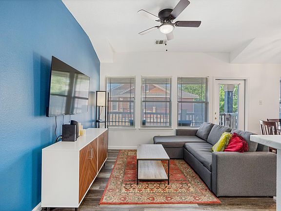 3rd image of 1481 E Old Settlers Blvd APT 301