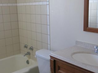 414 E 200th St, Euclid, OH 44119