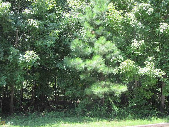 5th image of 95 Stewart Glen Dr