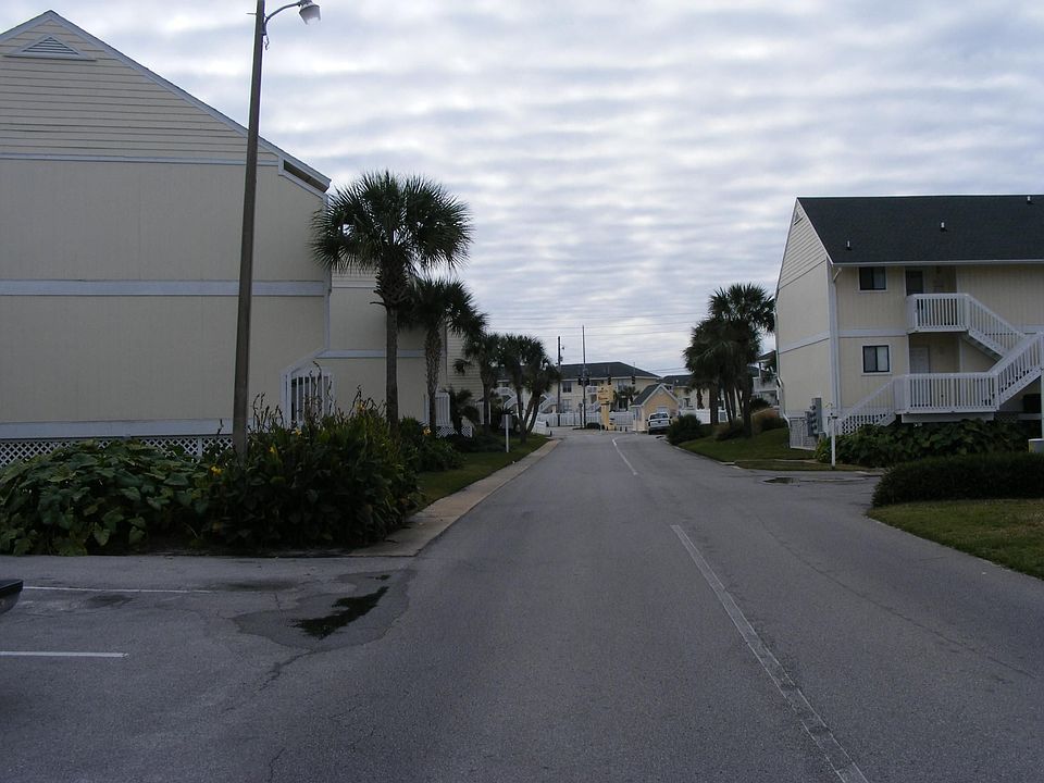 2nd image of 775 Gulf Shore Dr Unit 8241