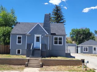 1018 7th St, Rawlins, WY 82301