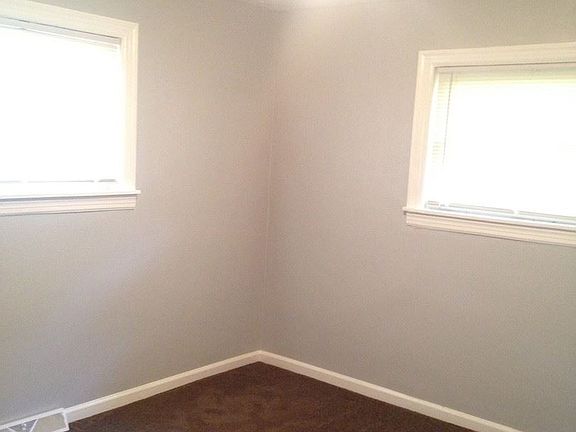 5th image of 262 Penrod Ave
