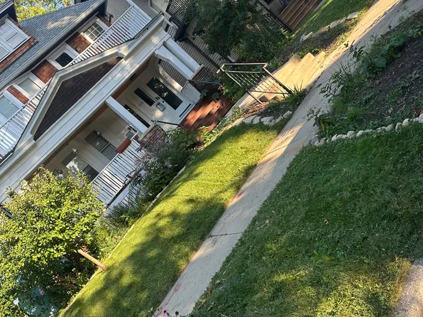 (undisclosed Address), Milwaukee, WI 53208