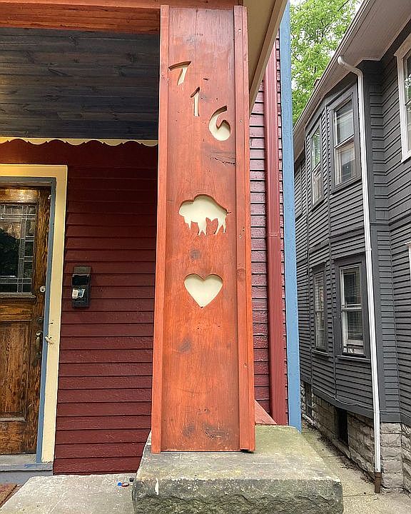 1st image of 716 Linwood Ave