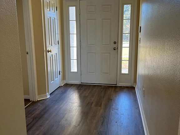 2nd image of 1896 E Normandy Blvd