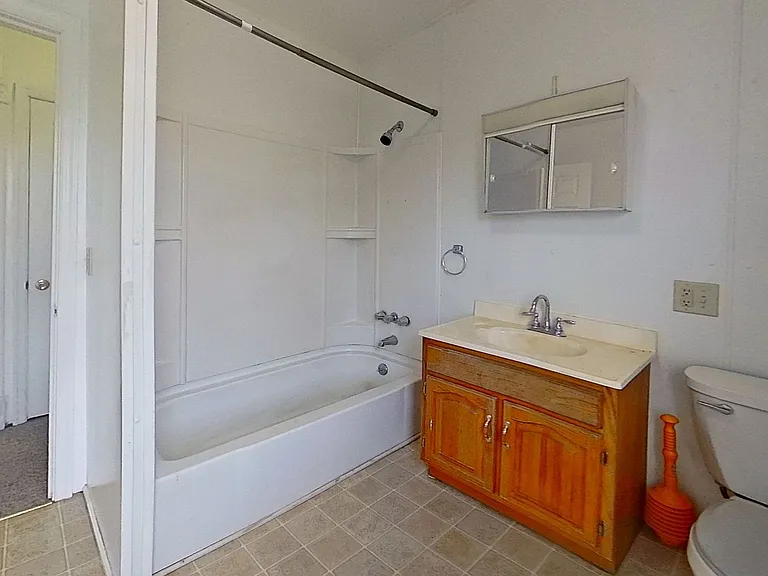 2801 Bridgeview Rd — Photo 8