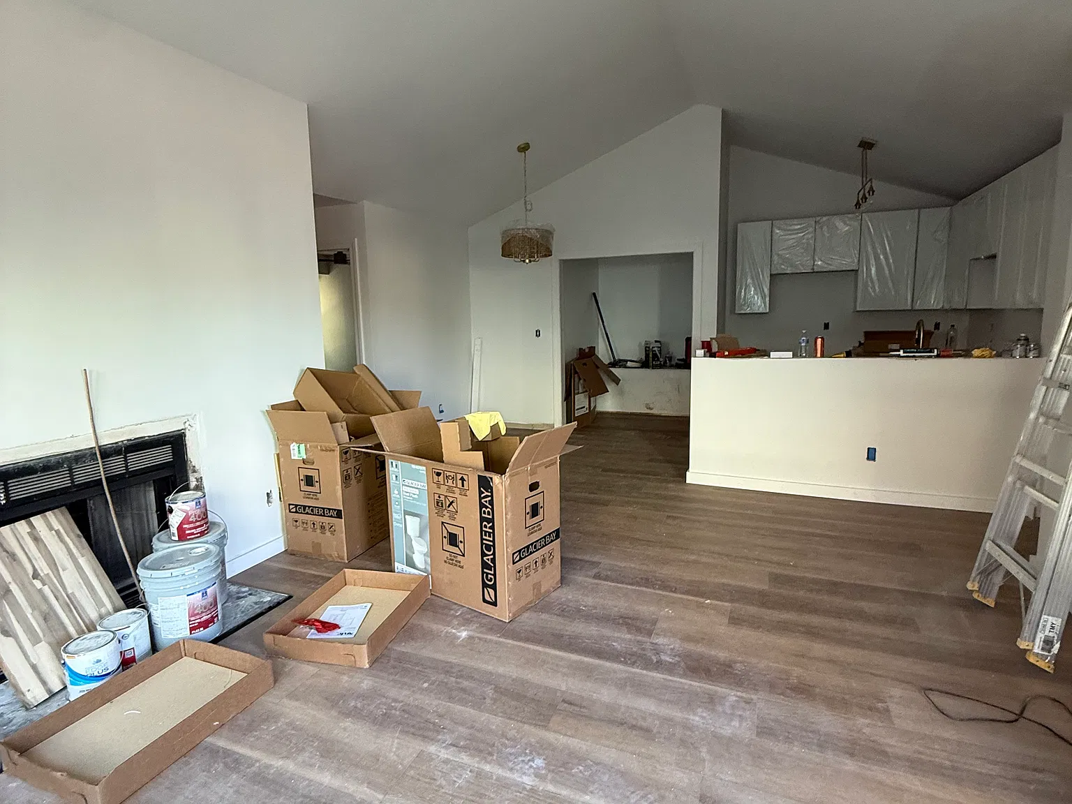 3 bed, 1135 sqft, $2,750 — Photo 2