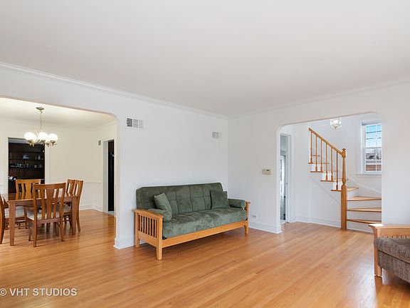 4th image of 8421 Lockwood Ave