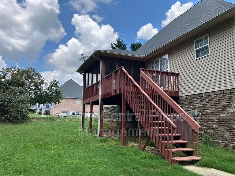 710 Small Lake Rd — Photo 4