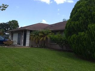 28416 Trident Ct, Zephyrhills, FL 33543