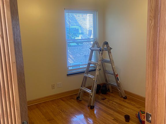 5th image of 137 S 16th Ave #2