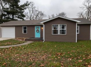 236 E Jackson St, Wheatfield, IN