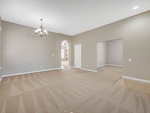 5th image of 7685 Belle Rose Cir