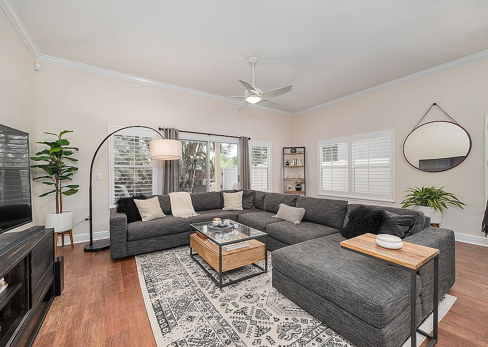 1st image of 19 W Harvard St #2