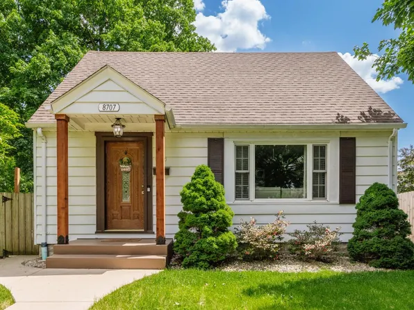 8707 West Stuth AVENUE, West Allis, WI 53227