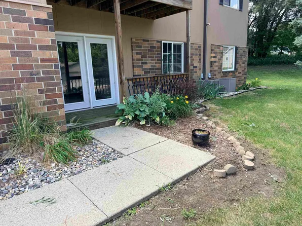 3 27th St Unit 111, Spirit Lake, IA 51360